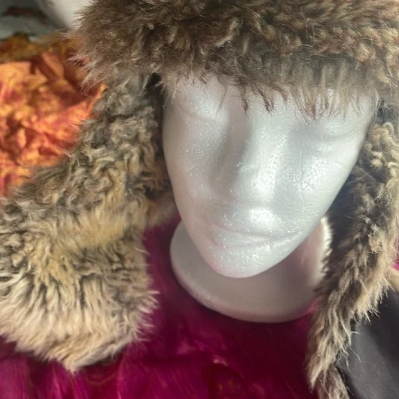 Winter hat - Picture 3 of 4